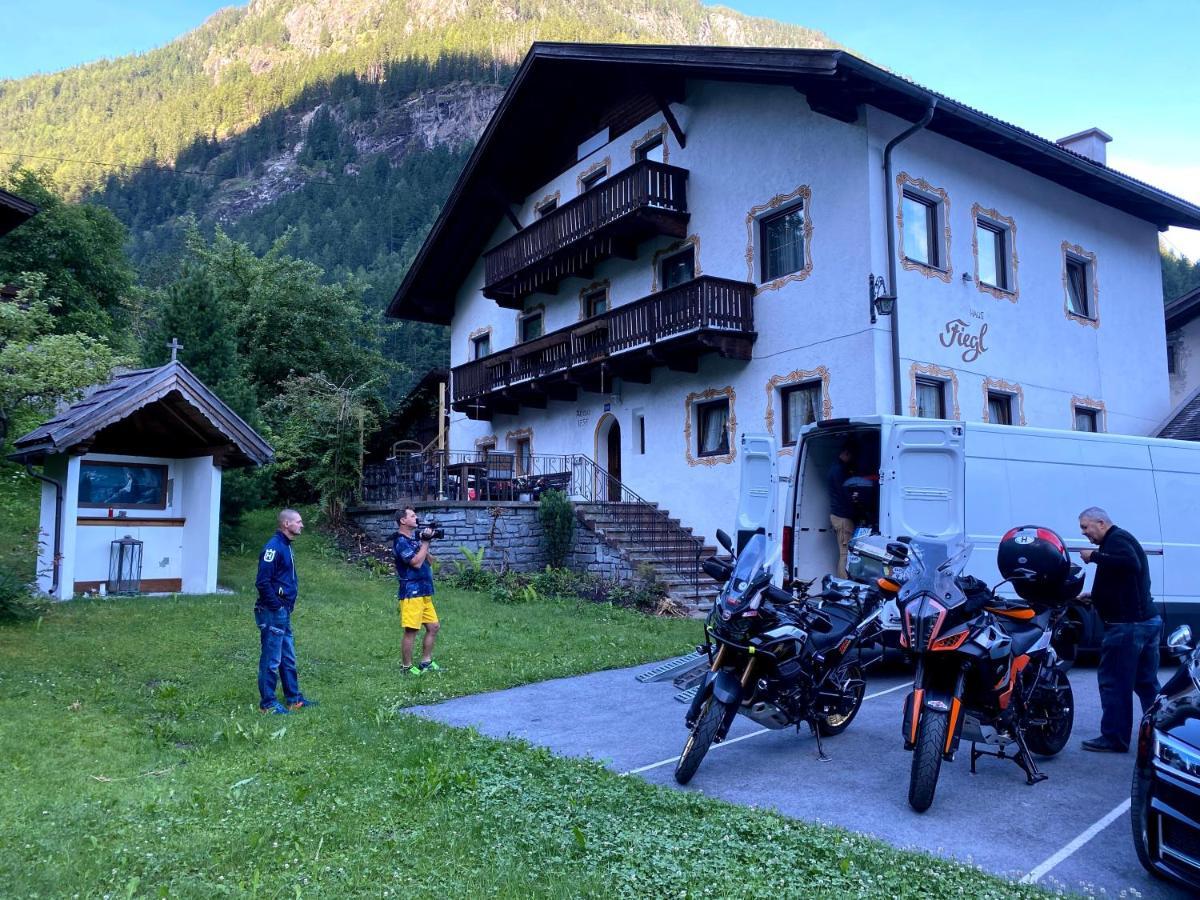 Haus Fiegl Hotel Oetz Exterior photo