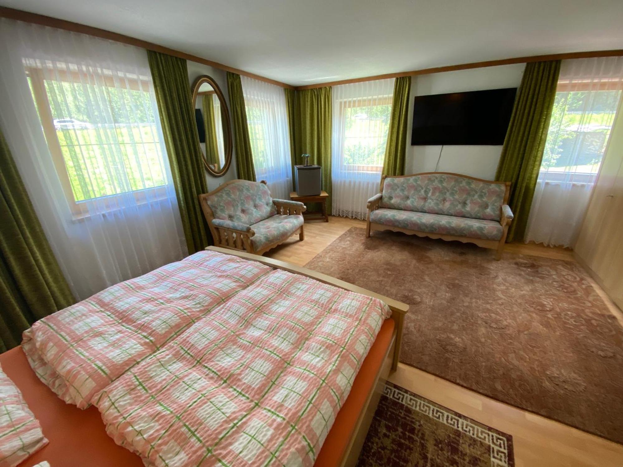 Haus Fiegl Hotel Oetz Room photo