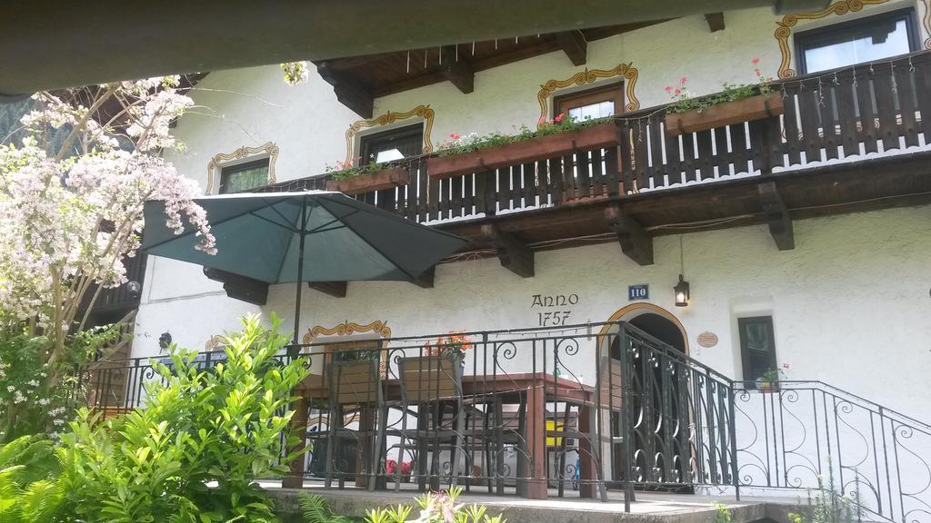 Haus Fiegl Hotel Oetz Exterior photo
